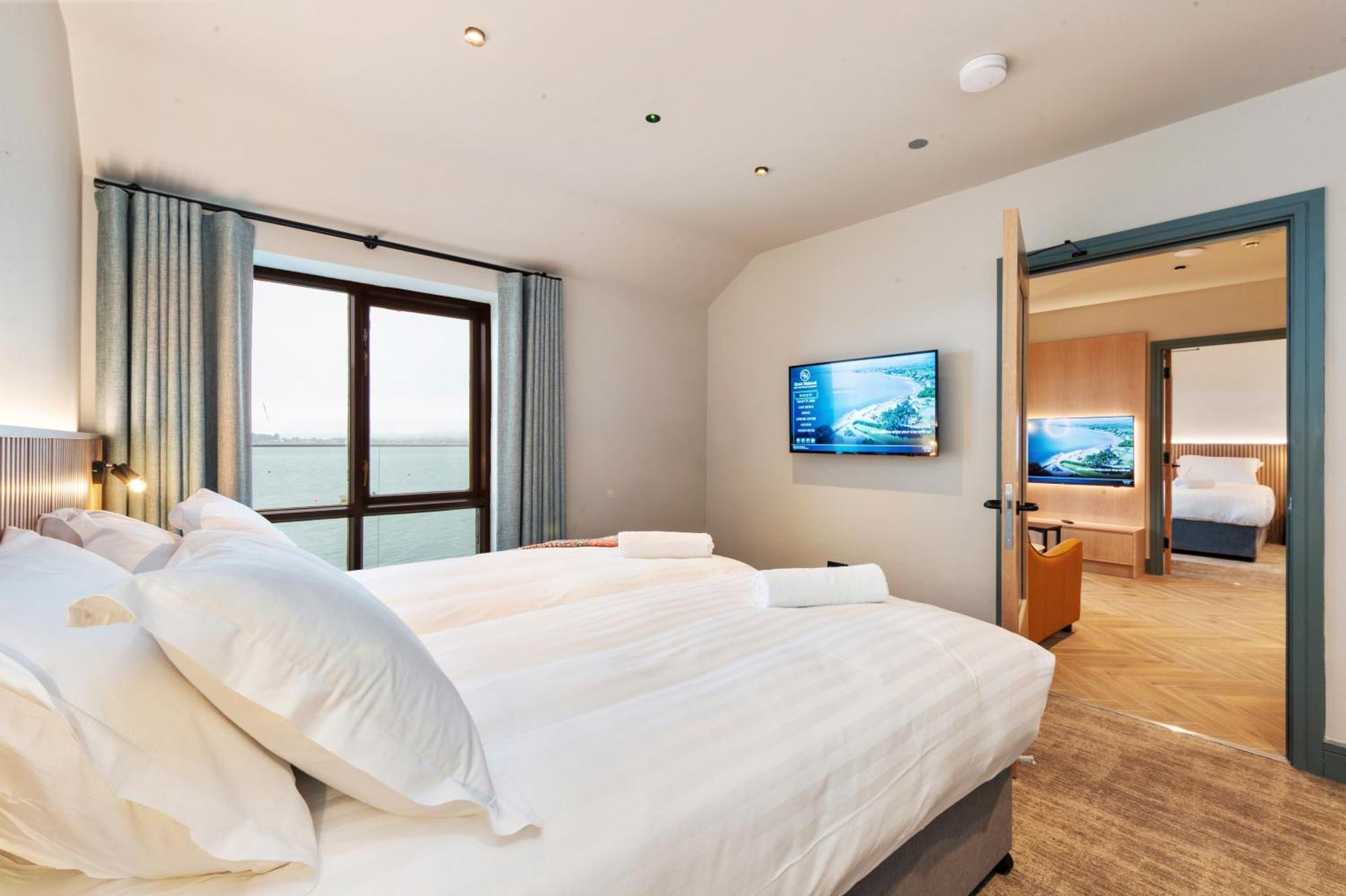 Gold Coast Dungarvan Hotel 3*