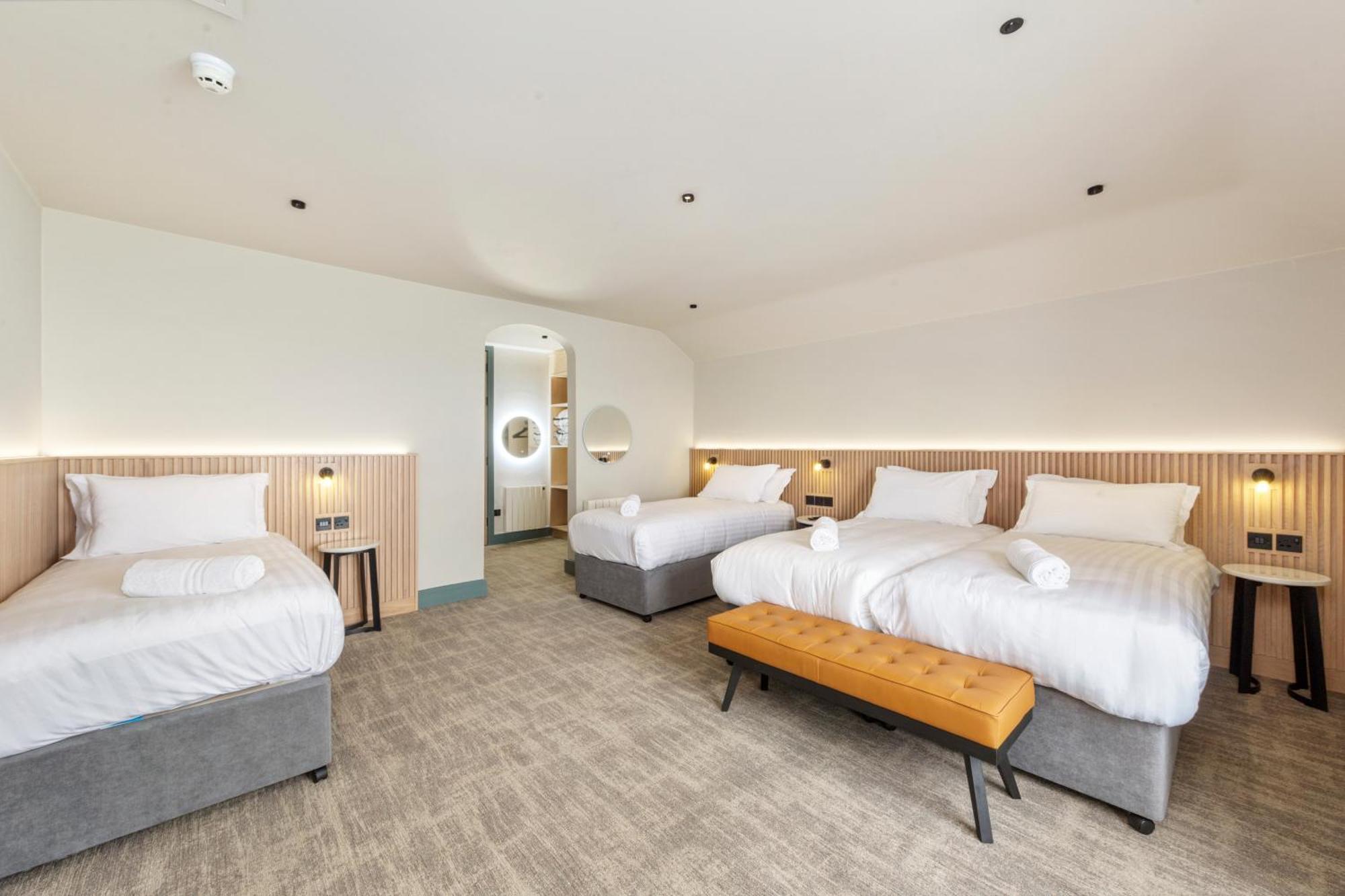 Gold Coast Hotel