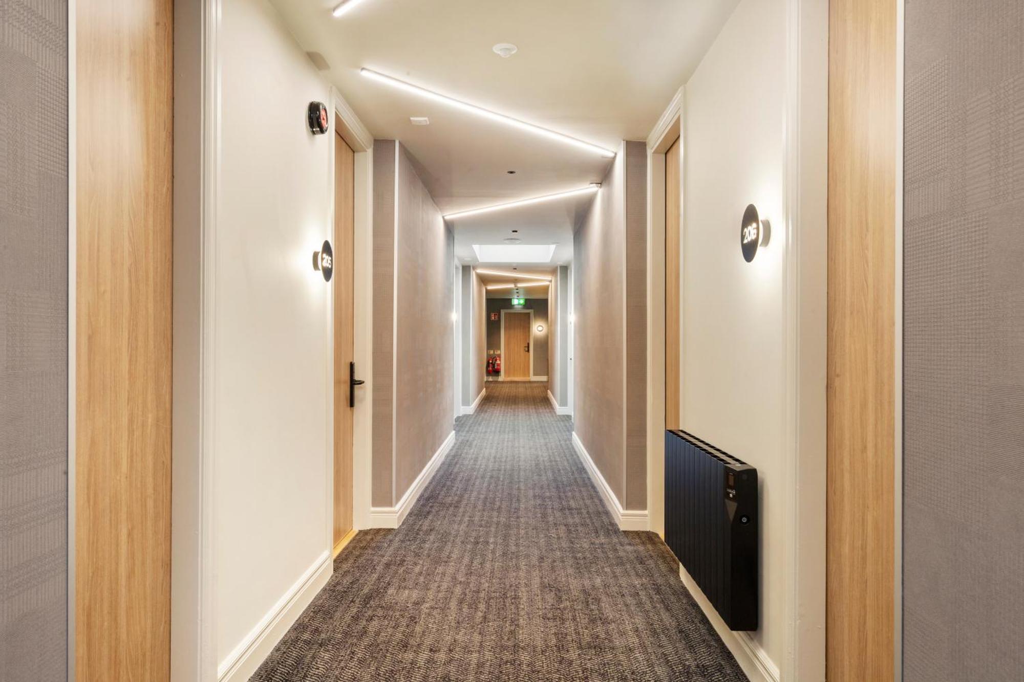 Gold Coast Dungarvan Hotel 3*
